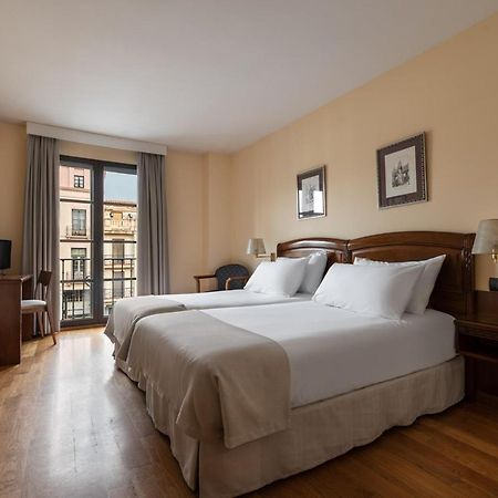Exe Astur Plaza Hotel Astorga Ngoại thất bức ảnh