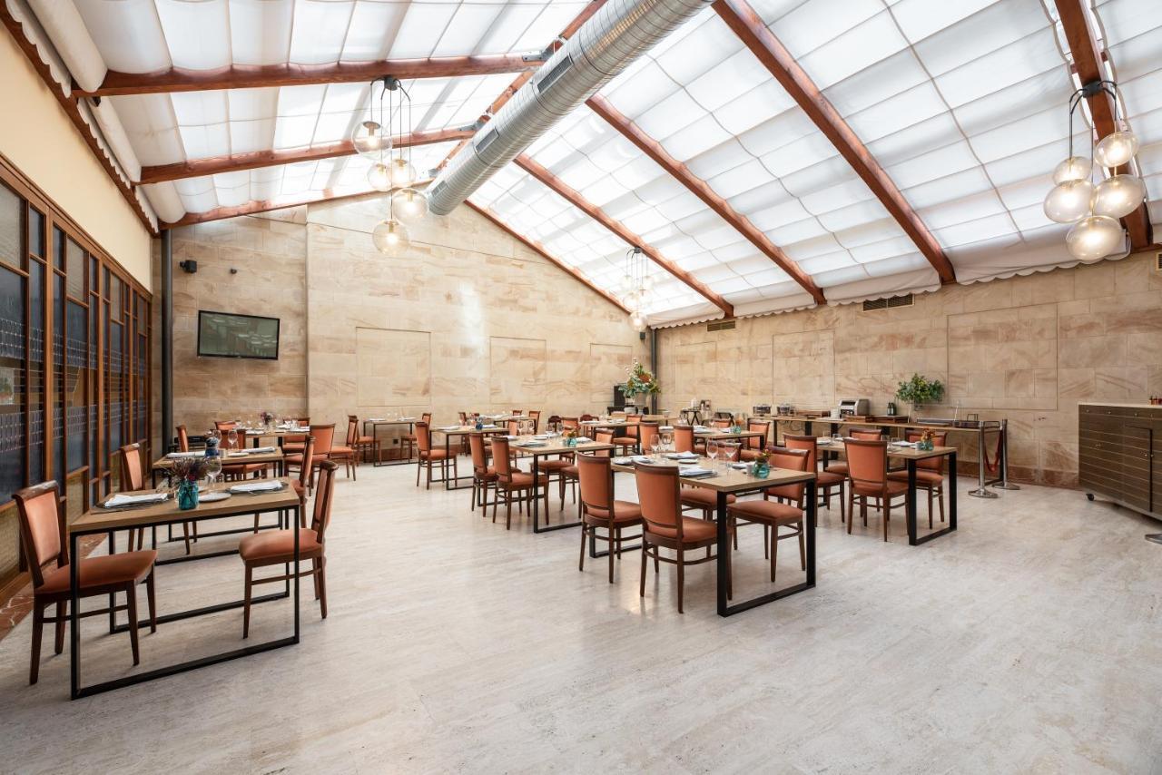 Exe Astur Plaza Hotel Astorga Ngoại thất bức ảnh