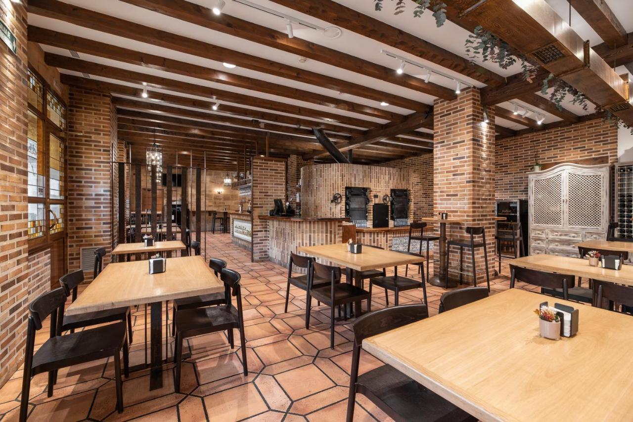 Exe Astur Plaza Hotel Astorga Ngoại thất bức ảnh