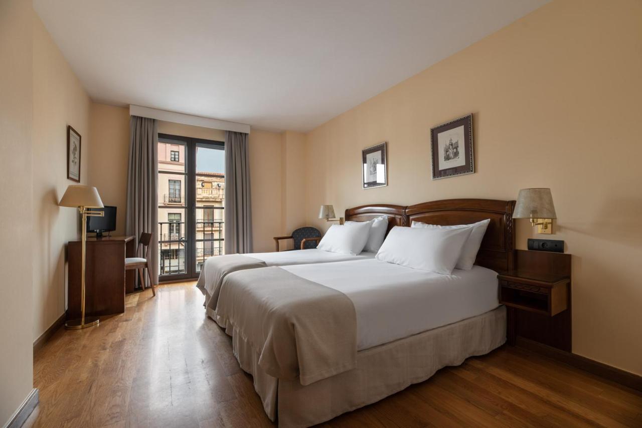 Exe Astur Plaza Hotel Astorga Ngoại thất bức ảnh