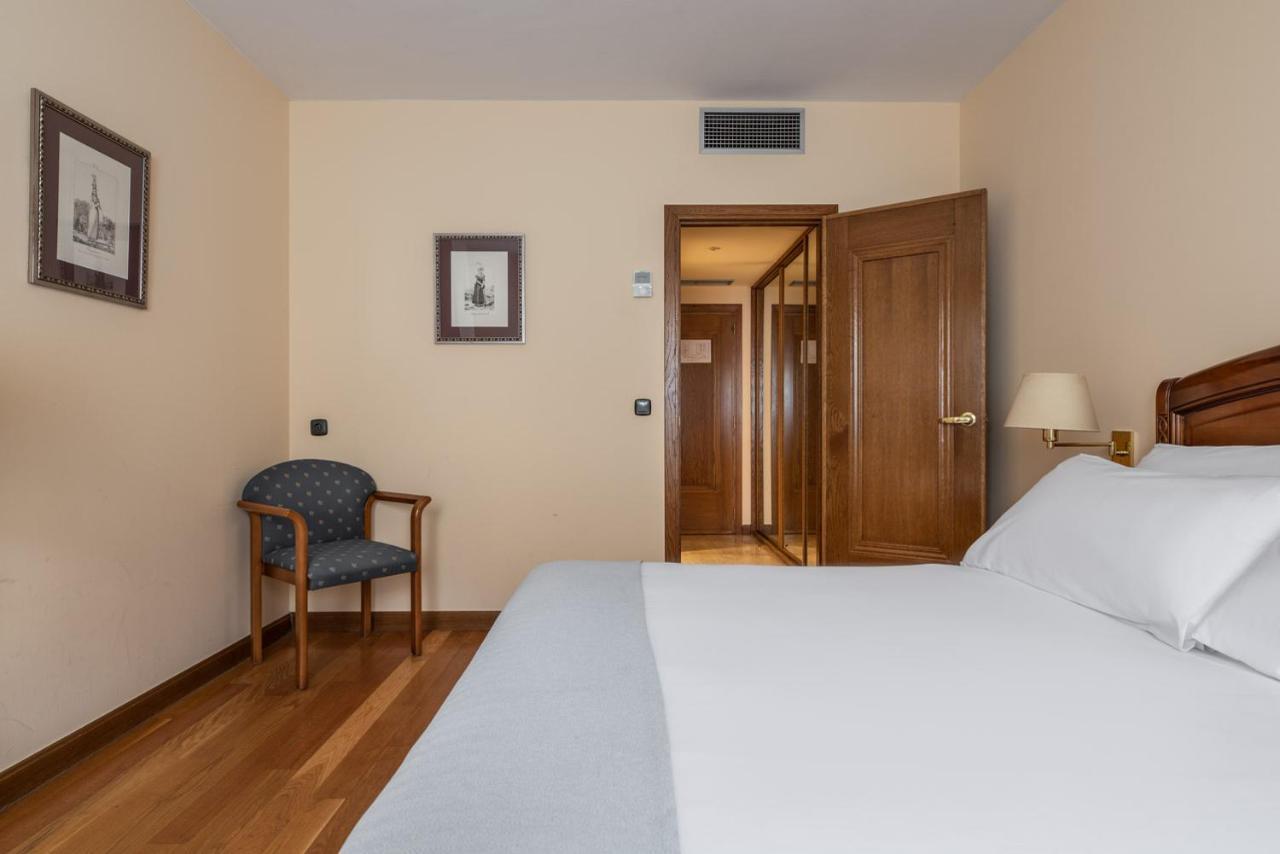 Exe Astur Plaza Hotel Astorga Ngoại thất bức ảnh