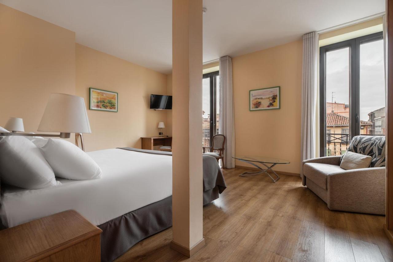 Exe Astur Plaza Hotel Astorga Ngoại thất bức ảnh