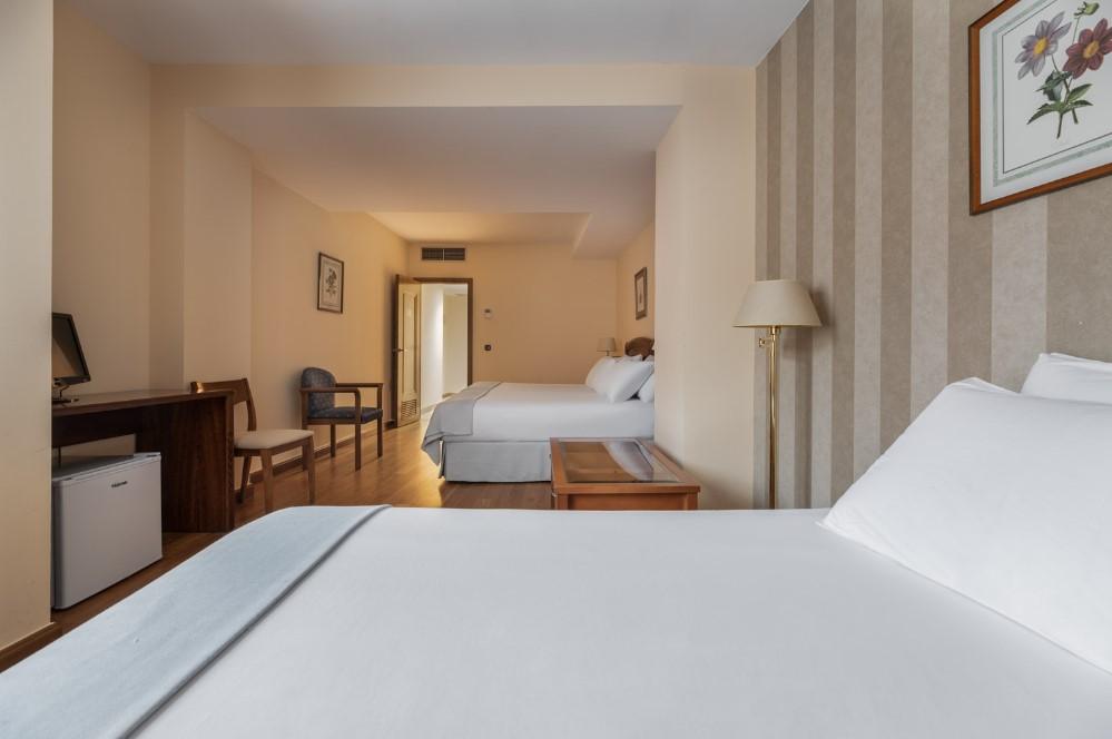 Exe Astur Plaza Hotel Astorga Ngoại thất bức ảnh